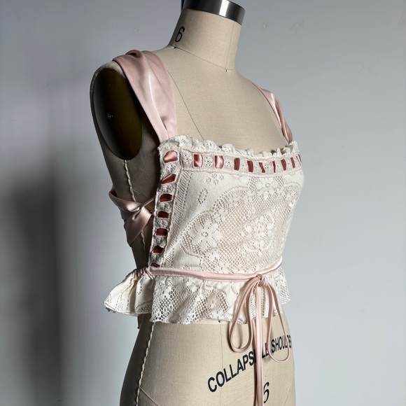 $218 NWT Cream For Love And Lemons “Charlotte” Lace Crop Top Sz XXS - Picture 6 of 10